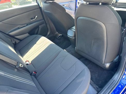 Certified 2023 Hyundai Elantra SEL FWD image 18