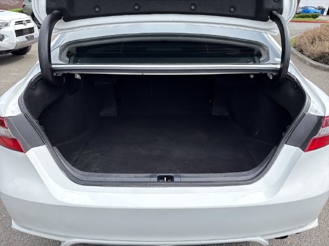 Used 2021 Toyota Camry SE FWD image 13