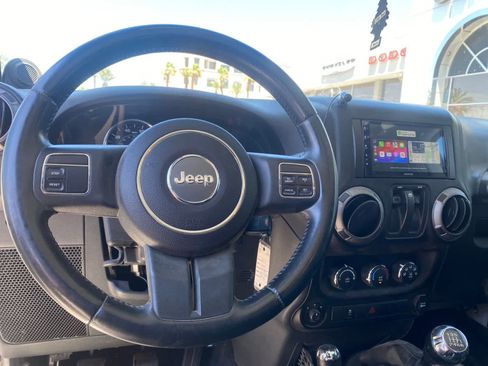 Used 2013 Jeep Wrangler Sport AWD/4WD image 10