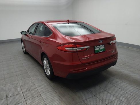 Used 2020 Ford Fusion SE FWD image 5