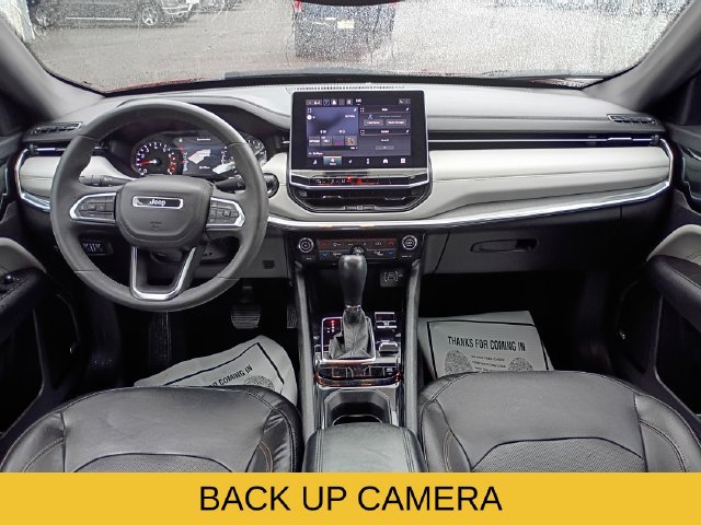Used 2023 Jeep Compass Limited w/ Sun and Sound Group AWD/4WD image 9