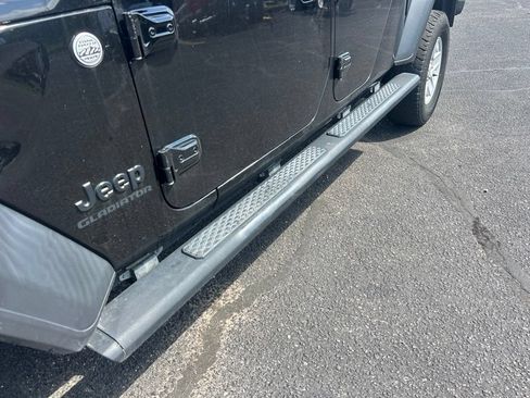 Used 2020 Jeep Gladiator Sport w/ Quick Order Package 24S AWD/4WD image 10