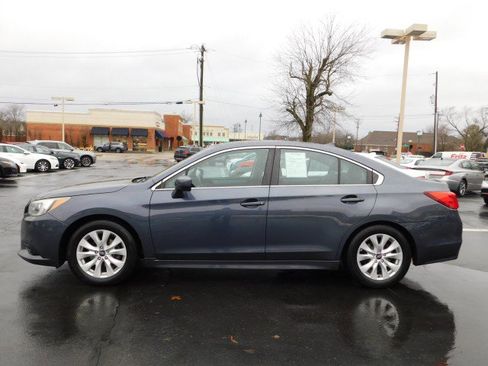 Used 2017 Subaru Legacy 2.5i Premium image 4