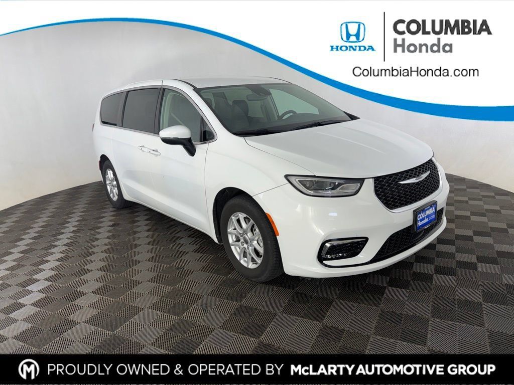 Used 2023 Chrysler Pacifica Touring-L FWD 360° Tour
