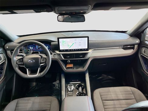 Used 2025 Ford Explorer ST-Line w/ Premium Package image 23