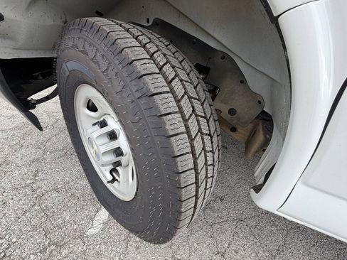 Used 2023 Chevrolet Express 2500 Extended w/ Driver Convenience Package image 10