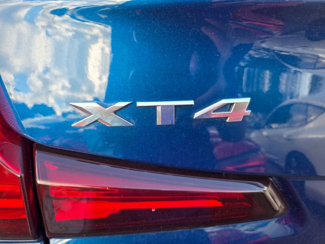 Used 2019 Cadillac XT4 Premium Luxury FWD image 10
