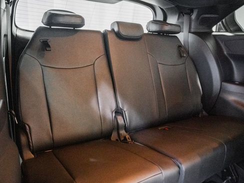 New 2026 Toyota Sienna Platinum image 39