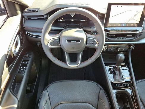 Used 2024 Jeep Compass Trailhawk w/ Trailhawk Elite Group image 14