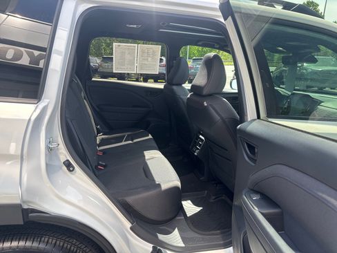 Certified 2026 Subaru Forester Premium AWD/4WD image 40