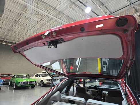 Used 1990 Ford Mustang LX image 51