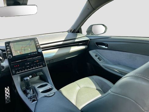 Used 2019 Toyota Avalon Touring w/ Advanced Safety Package image 25