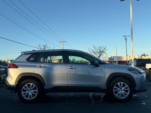 Certified 2025 Toyota Corolla Cross L image 6