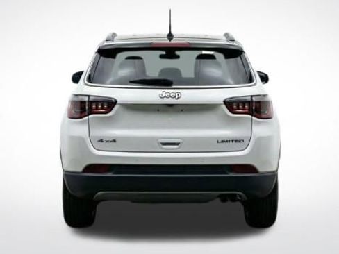 Used 2025 Jeep Compass Limited AWD/4WD image 7