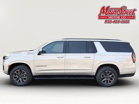Used 2021 Chevrolet Suburban Z71 w/ Z71 Off-Road Package AWD/4WD image 4
