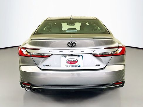 Used 2026 Toyota Camry SE w/ Convenience Package FWD image 6