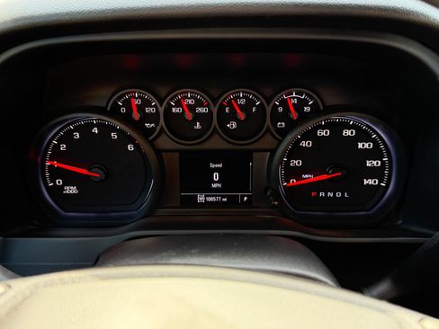 Used 2022 Chevrolet Silverado 2500 Custom w/ Custom Convenience Package AWD/4WD image 11