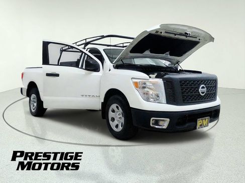 Used 2017 Nissan Titan S RWD image 11