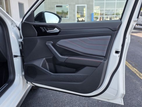 Used 2025 Volkswagen Jetta GLI Autobahn FWD image 41