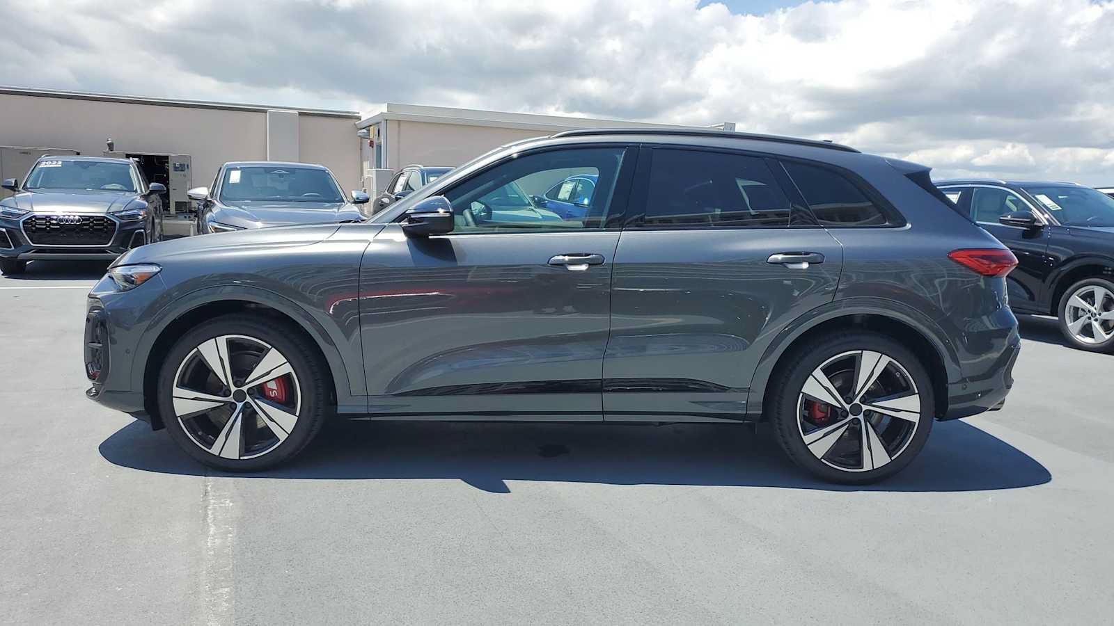 New 2026 Audi SQ5 Premium Plus AWD/4WD image 3