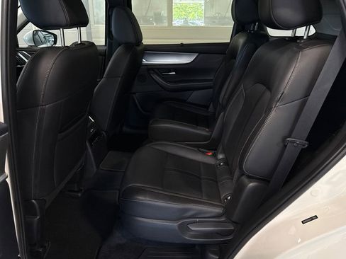 Used 2024 MAZDA CX-90 Plug-In Hybrid w/ Preferred AWD/4WD image 8