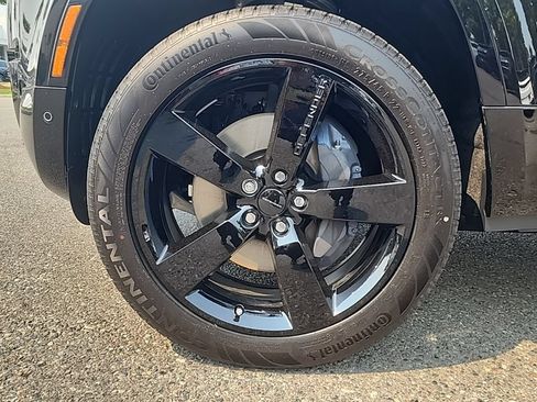 New 2026 Land Rover Defender 110 X-Dynamic SE AWD/4WD image 29