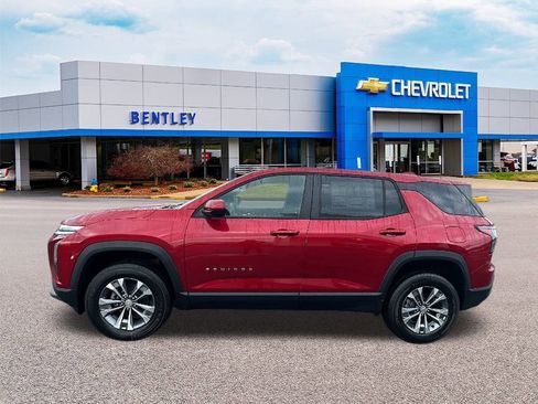 New 2026 Chevrolet Equinox LT image 2