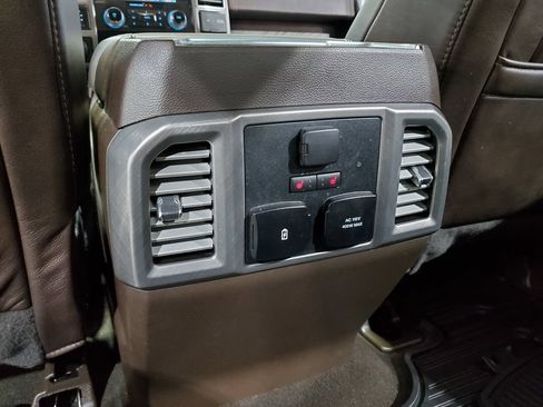 Used 2019 Ford F150 Limited w/ Trailer Tow Package AWD/4WD image 26