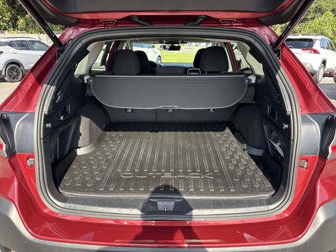 Used 2025 Subaru Outback Premium AWD/4WD image 29