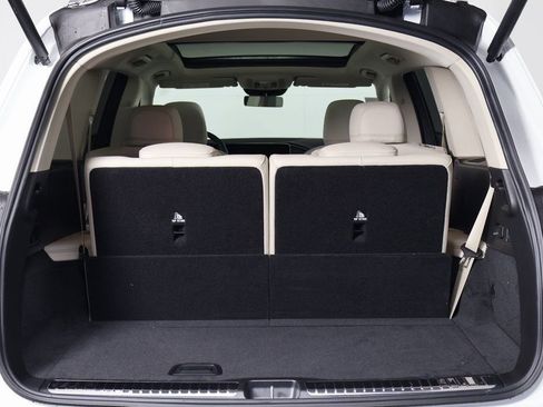 New 2026 Mercedes-Benz GLS 450 4MATIC image 9