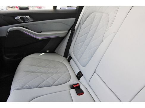 Used 2023 BMW X5 xDrive40i w/ M Sport Package image 14