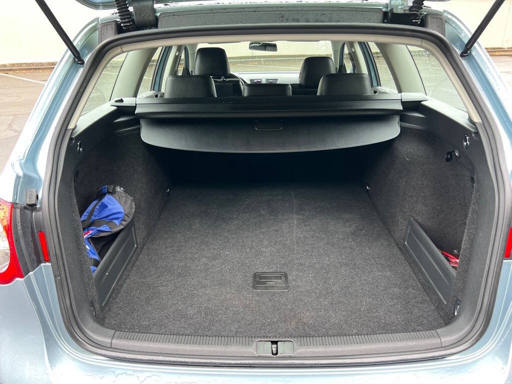 Used 2008 Volkswagen Passat 2.0T FWD image 17