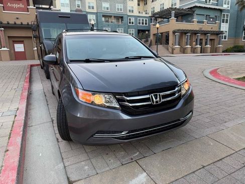 Used 2016 Honda Odyssey SE image 12