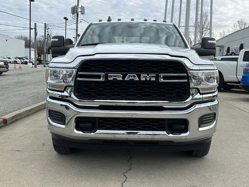 Used 2023 RAM 3500 Tradesman image 3