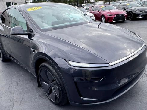 Used 2026 Tesla Model Y 2WD image 8