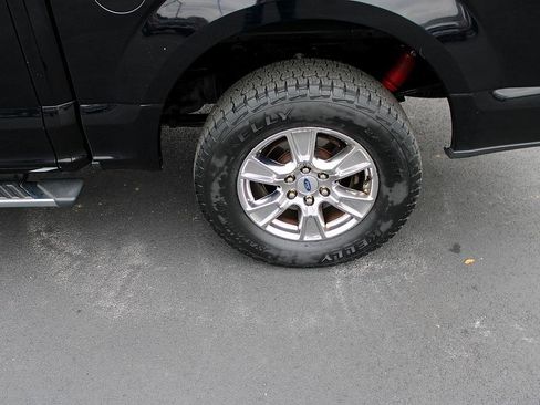 Used 2016 Ford F150 XLT w/ Equipment Group 301A Mid image 7