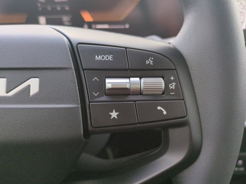 New 2026 Kia K4 LXS image 17