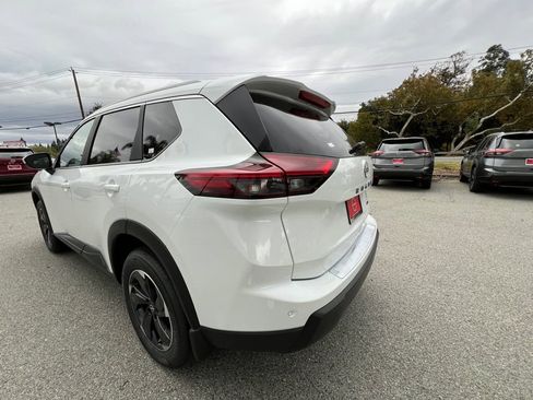 New 2025 Nissan Rogue SV w/ SV Premium Package image 37