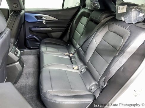 New 2026 Chevrolet Equinox EV LT image 10