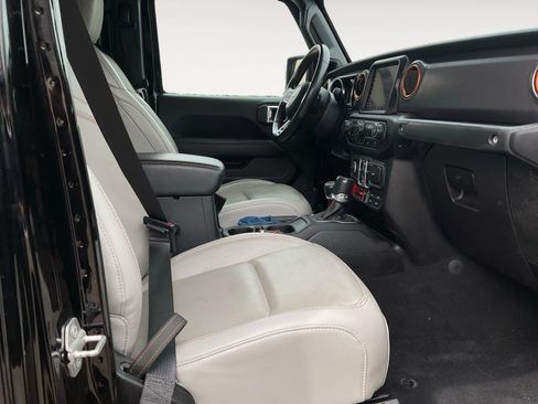 Used 2021 Jeep Gladiator Mojave AWD/4WD image 15