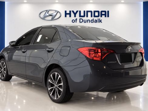 Used 2019 Toyota Corolla SE FWD image 2