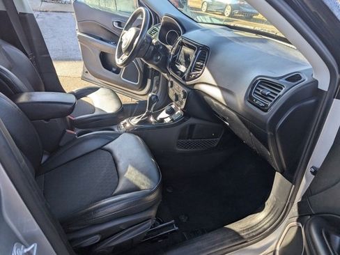 Used 2019 Jeep Compass Altitude image 23