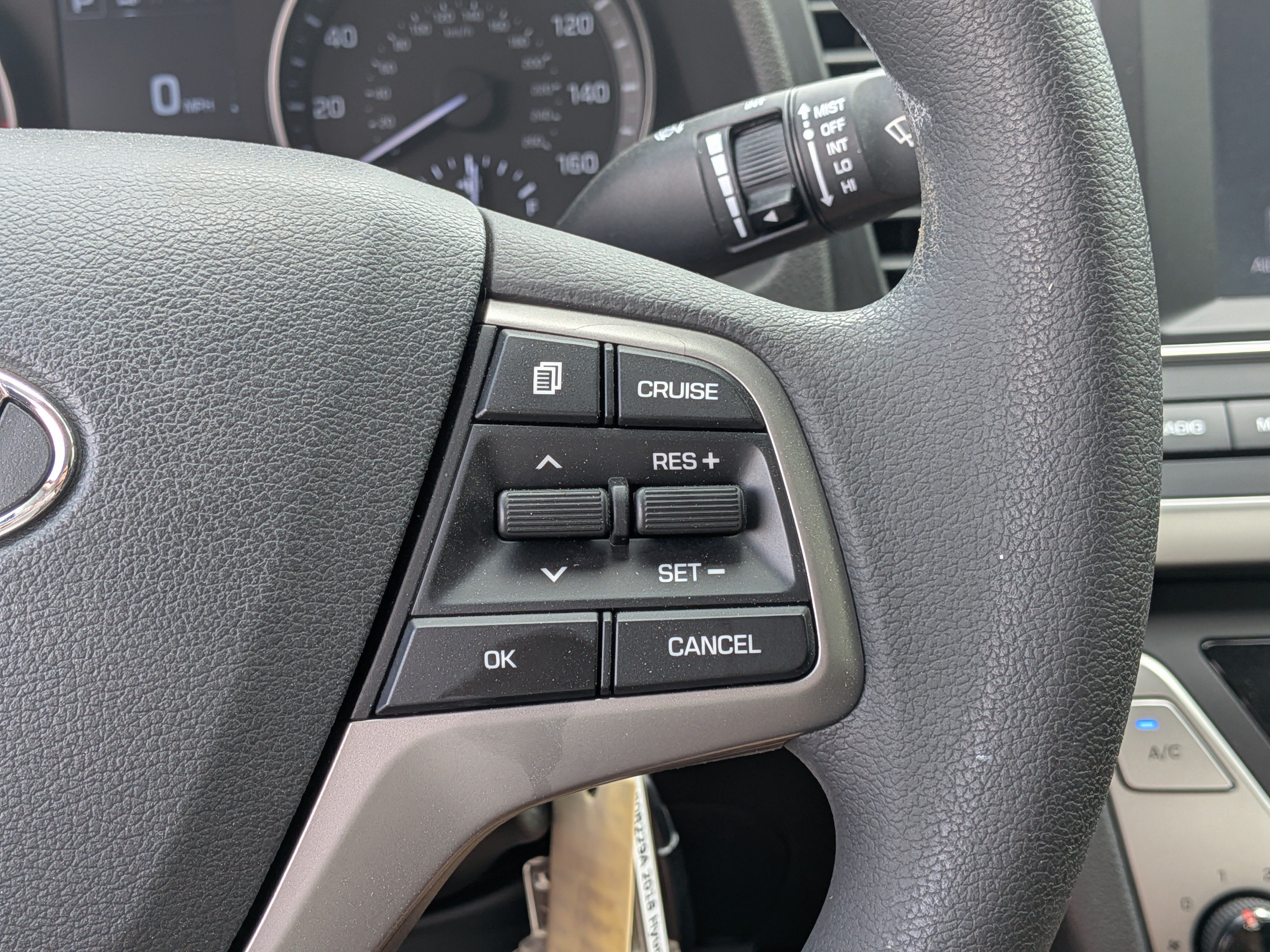 Used 2018 Hyundai Elantra SEL FWD image 24