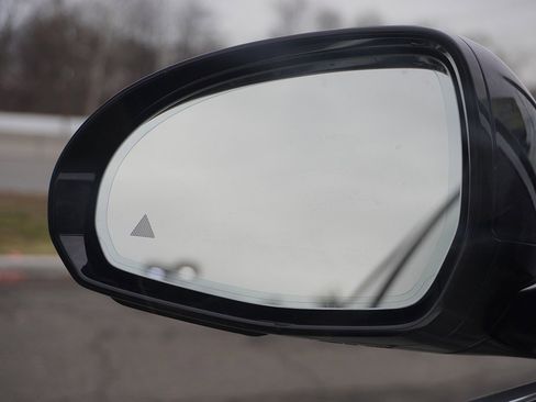 Used 2023 Mercedes-Benz S 580 4MATIC Sedan w/ 3D Technology Package image 56