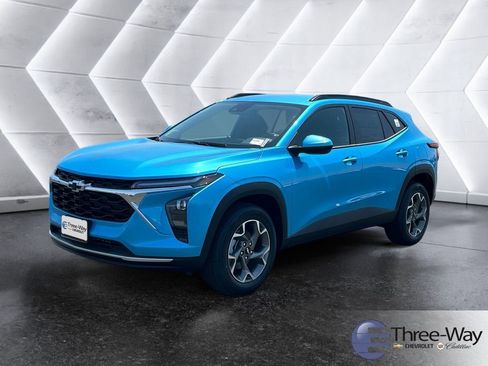 New 2026 Chevrolet Trax LT FWD image 1