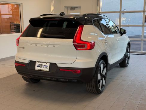 New 2026 Volvo EX40 Plus w/ Climate Package image 5