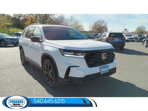 New 2025 Honda Pilot Black Edition image 2