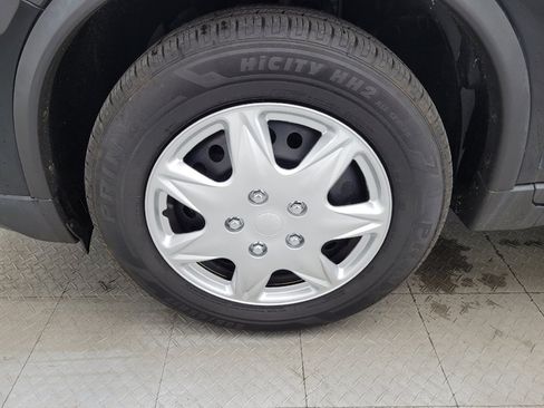 Used 2019 Nissan Rogue S image 31