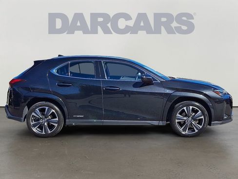 Used 2022 Lexus UX 250h w/ Premium Package image 7