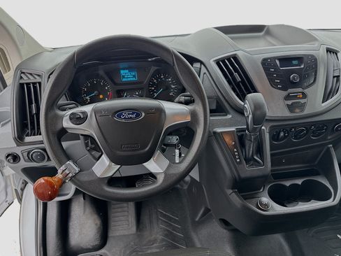 Used 2018 Ford Transit 250 130 Low Roof w/ Exterior Upgrade Package RWD image 13